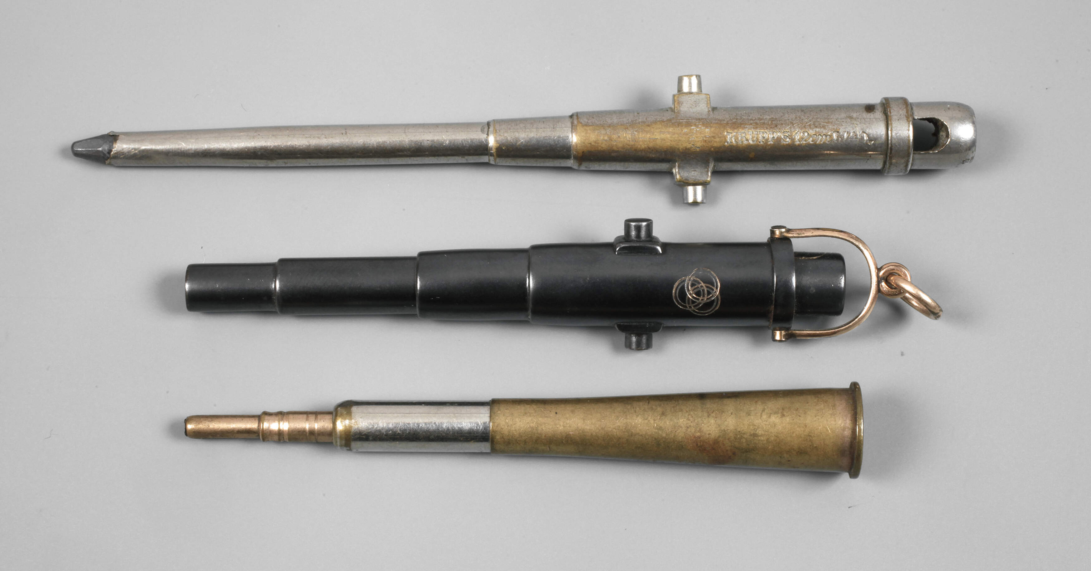 Drei Bleistifte Rüstungsindustrie