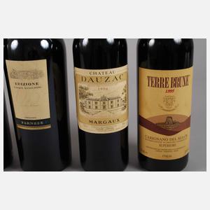 Sechs Flaschen Rotwein