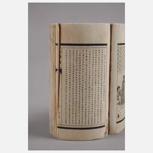 Feine Beinschnitzerei