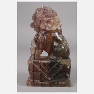 Figürliche Steinschnitzerei