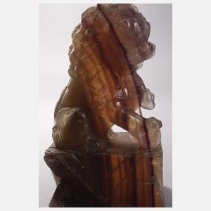 Figürliche Steinschnitzerei