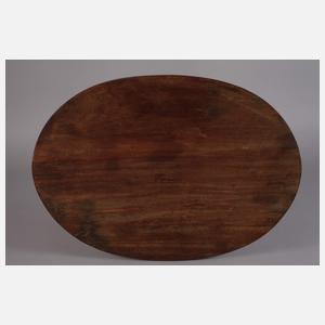 Geschnitztes Tablett