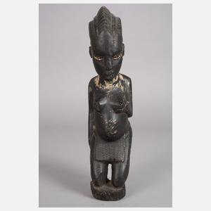 Geschnitzte Ahnenfigur