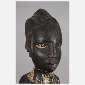 Geschnitzte Ahnenfigur