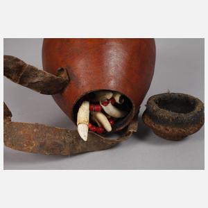 Kalebasse als Henkelgefäß