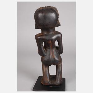 Geschnitzte Ahnenfigur