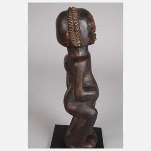 Geschnitzte Ahnenfigur