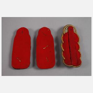 Konvolut Schulterstücke und Kragenspiegel 1. Weltkrieg