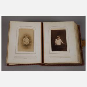 Drei historische Fotoalben