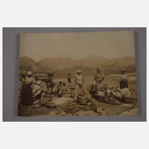 Vier Fotos Dionizio da Camara Lomelino