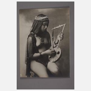 Vier orientalische Aktfotos