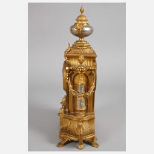 Kaminuhr mit Porzellaneinlagen