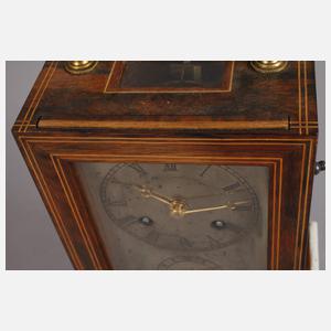 Feine Tischuhr mit Wecker