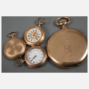 Vier Taschenuhren Gold