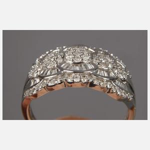 Damenring mit Diamanten