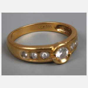 Damenring mit Brillanten
