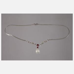 Collier mit Brillanten, Rubinen und Perle