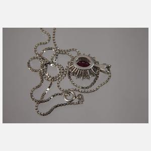 Anhänger mit Rubin an Kette