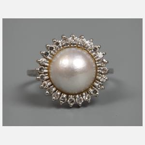 Damenring mit Perle und Diamanten