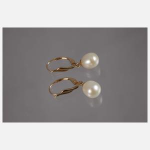 Zwei Paar Ohrhänger mit Perle