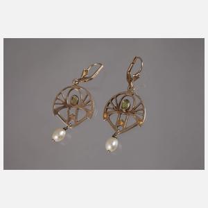 Zwei Paar Ohrhänger mit Perle