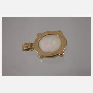 Anhänger mit Opal