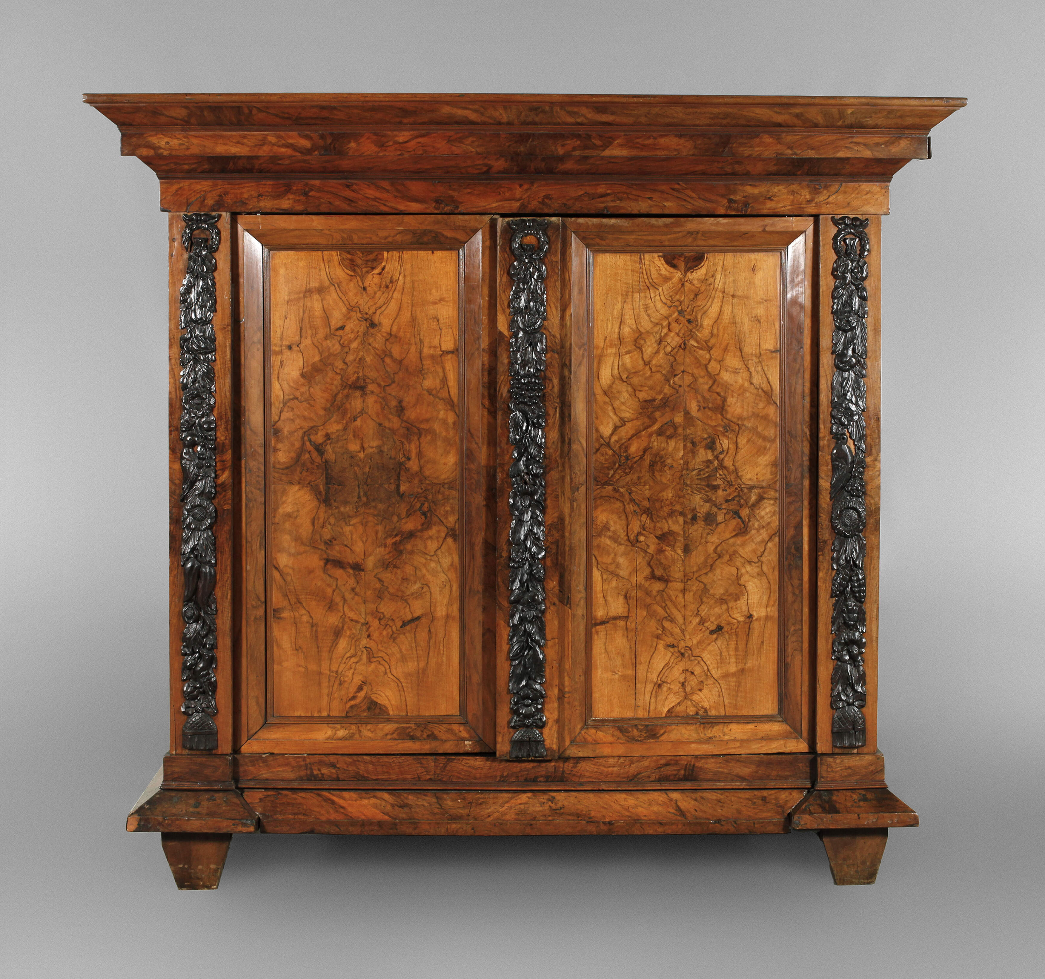 Dielenschrank Barock