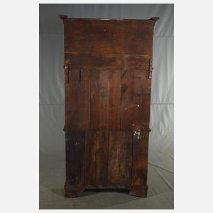 Barocker Küchenschrank