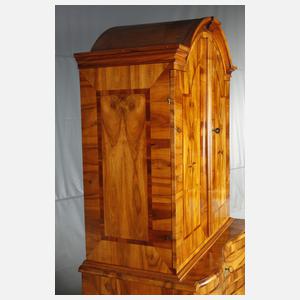 Barocke Aufsatzkommode