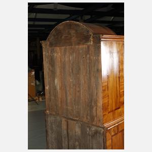 Barocke Aufsatzkommode