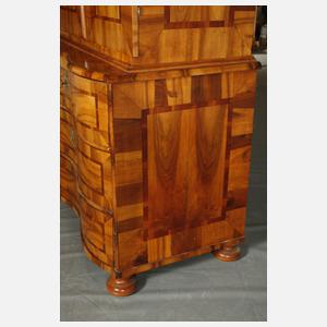 Barocke Aufsatzkommode