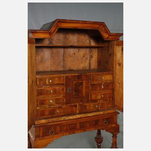 Stollenschrank barock