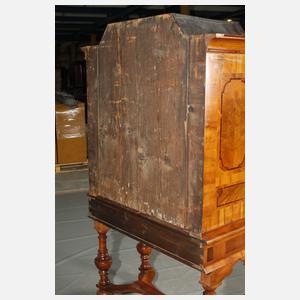 Stollenschrank barock