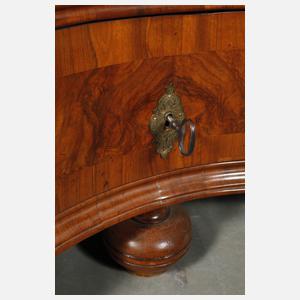 Kommode mit Vitrinenaufsatz barock