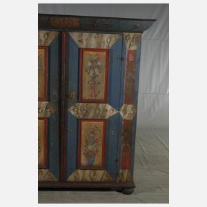 Klassizistischer Bauernschrank