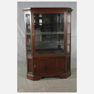 Kleiner Vitrinenschrank