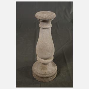 Paar Säulen Steinguss