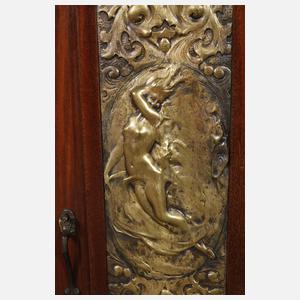 Außergewöhnliches Jugendstilbuffet