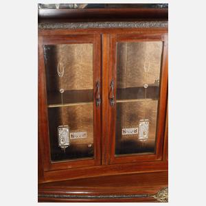 Außergewöhnliches Jugendstilbuffet