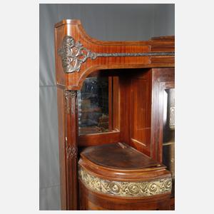 Außergewöhnliches Jugendstilbuffet