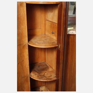 Außergewöhnliches Jugendstilbuffet