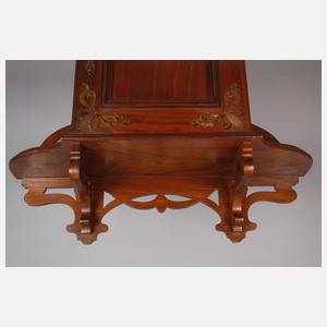Jugendstil-Wandschrank