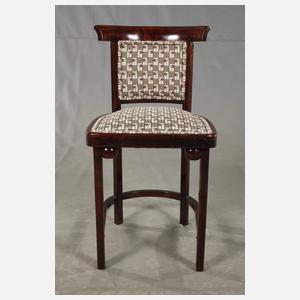 Vier Stühle Bugholz