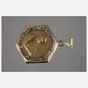 Schmuckanhänger mit Diamanten