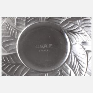 Zwölf Tassen René Lalique