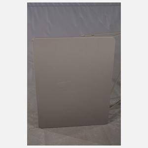 Richard Lampert Gartentisch