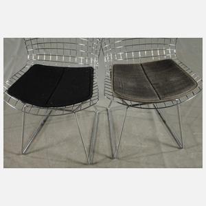 Harry Bertoia drei Stühle