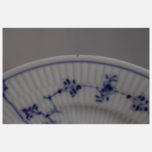 Kopenhagen Kaffeekanne und fünf Gedecke „Musselmalet“