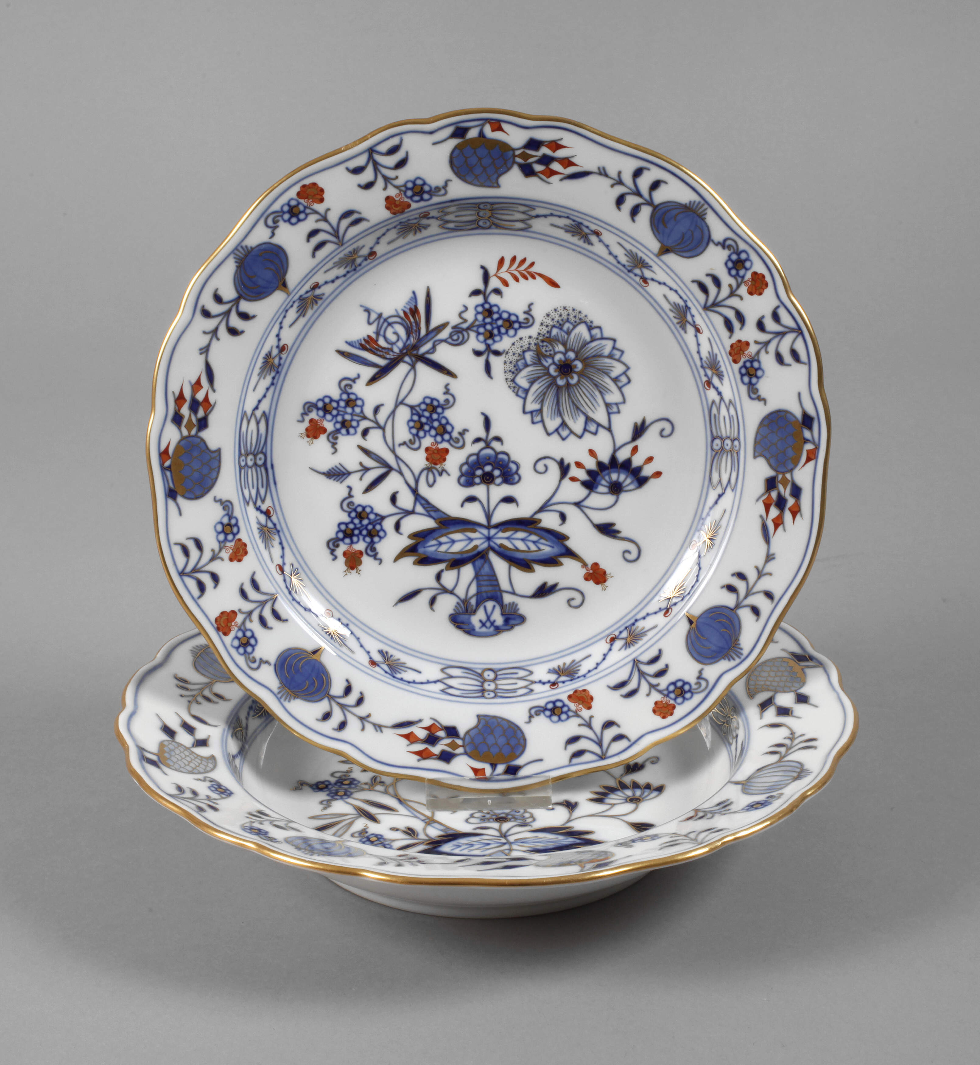 Meissen Konvolut Teller "Zwiebelmuster/Gold"