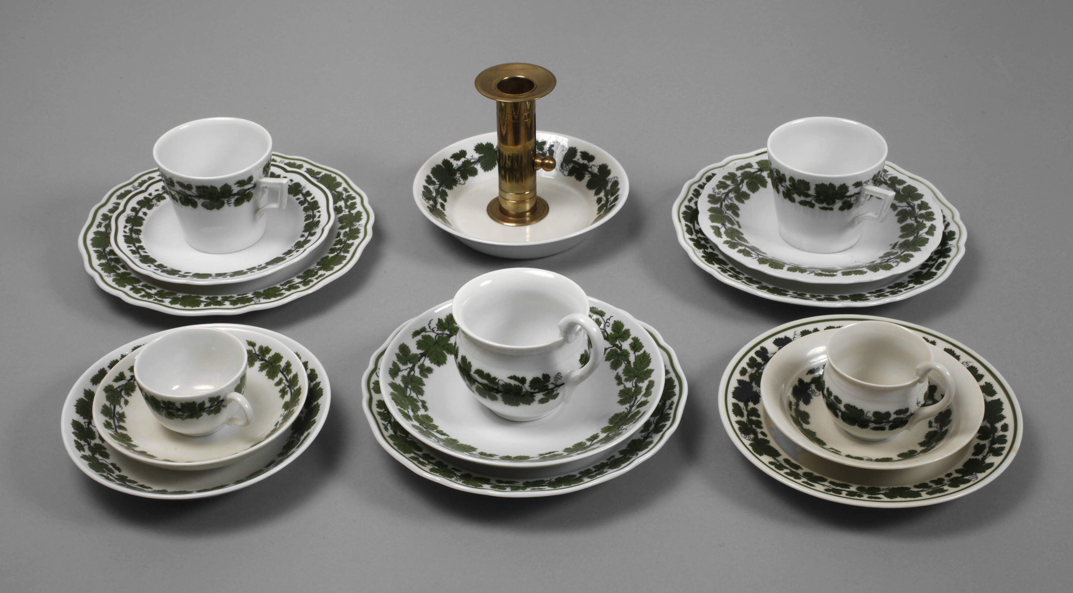 Meissen Konvolut Gedecke und Leuchter Weinlaub